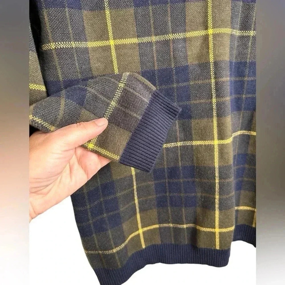 Tristan turtleneck thick sweater,  Medium, plaid. Winter Cozy Office Chalet - Picture 3 of 6
